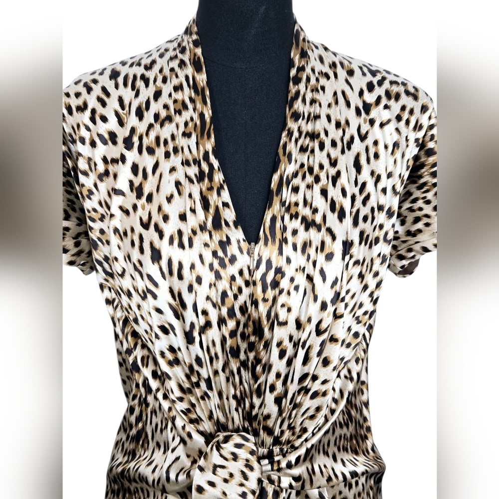 NWT Tadashi Shoji Silk Leopard Top 12 – Knot Front, Hidden Front Zip $295